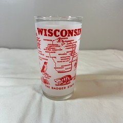Vtg MCM Wisconsin – Frosted Opaque Souvenir Glass «The Badger State»