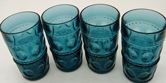 Vtg Indiana Glass Set of 4 Kings Crown Marine Blue Glass 5.5″ Tumblers 12 Oz