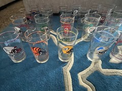 Vintage NFL Drinking Glasses Set (28 Total) Brand Libbey 20oz.