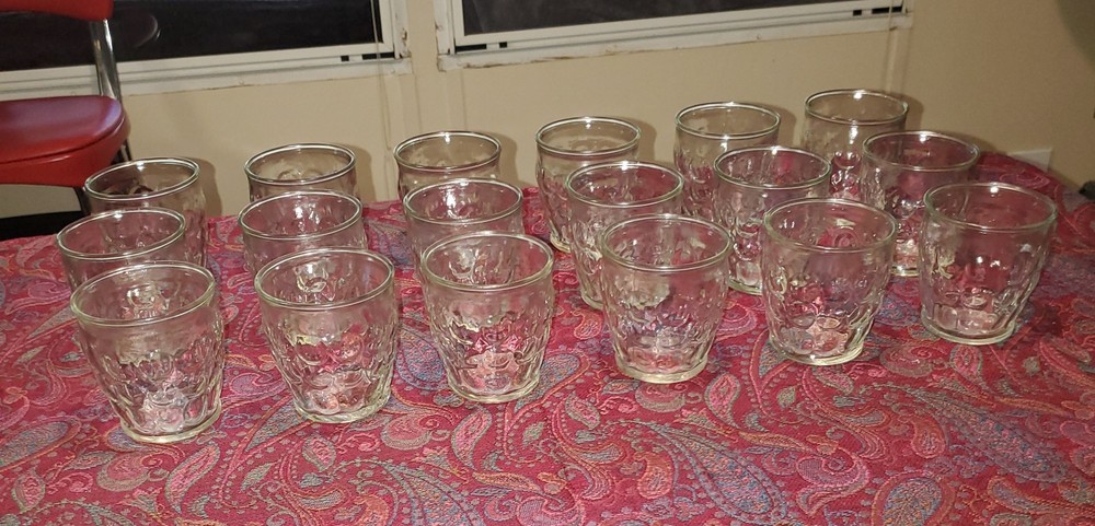 One Anchor Hocking Clear Bubble Glass Juice tumbler Marked on base 3.25″ T