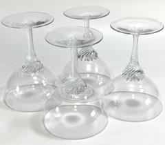 Pretty Twisted Stem Champagne Glasses 5 1/4″ Set of Four