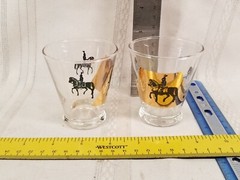 2 Vintage Mid Century Modern Gold Shot Glas Glasses Knight Horses