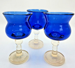 3 Vintage Cobalt Blue Hand Blown Wine Glasses Clear Stem MCM Art Glass Goblets