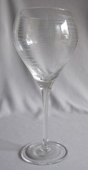 Red Wine / Water Glass Goblet Qualia Crystal Graffiti Pattern 9″