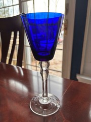 SET OF THREE COBALT BLUE WINE GLASSES OR GOBLETS WITH CLEAR STEMS 8-1/4″ HIGH