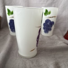 Three Bartlett Collins Gay Fad Grapes 5” White 10 Ounce Drinking Glasses