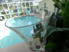Unknown Maker Gray Cut Flower Leaves Dots 9oz Water Goblet UNK9846 Very Good Con