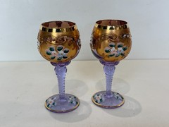 Pair Murano Tre Fuochi Wine Glasses Amethyst Gold Gilt Hand Painted Floral