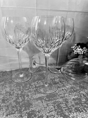 4 Miller Rogaska Crystal Wine Goblets Glasses Milan 9” 14 Oz 1 Has Tiny Nic