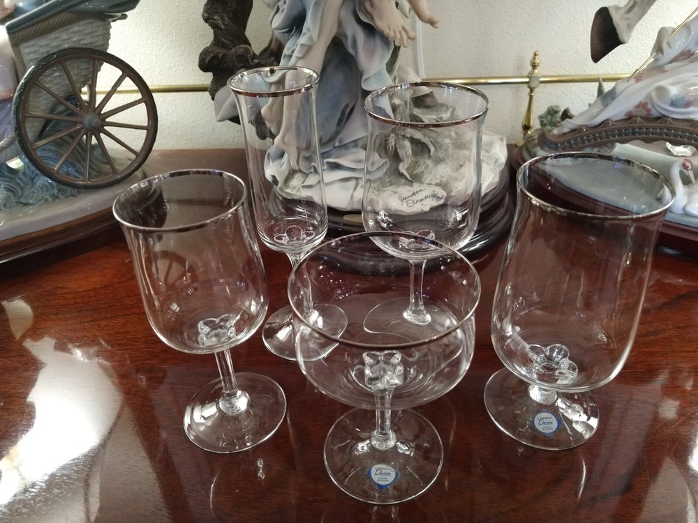 Lenox Crystal – Desire (Platinum) Full 5 – Piece Setting
