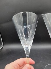 2 Unmarked High Quality Crystal Toasting Champagne Flute Star Beams