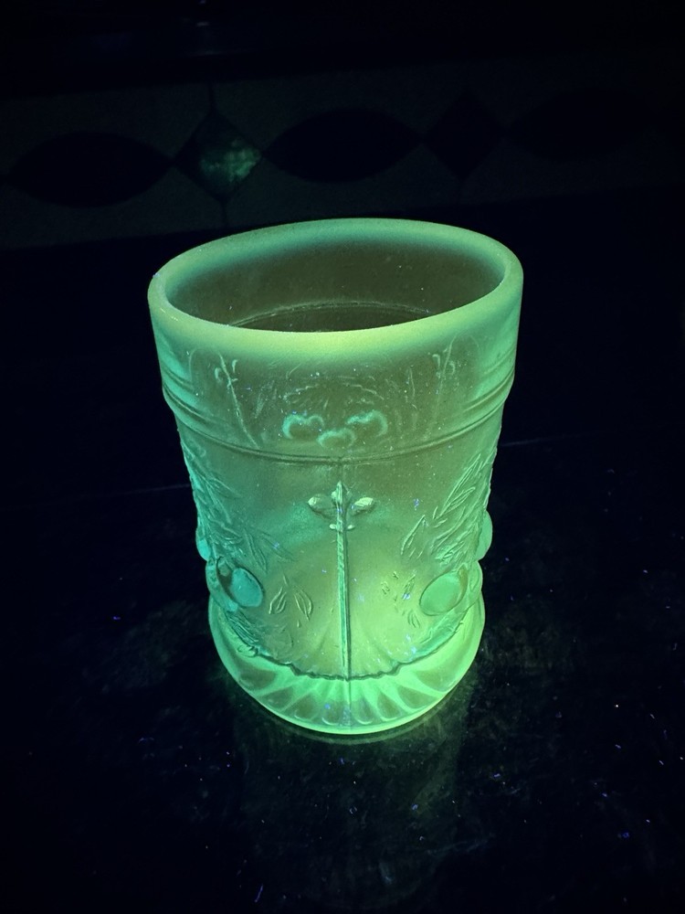 Vintage LG Wright Wreathed Cherry Tumbler Aqua Blue 6oz EUC