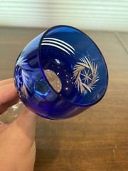 STUNNING VTG Cobalt Blue Cut To Clear PINWHEEL Smooth Stem Wine Glass 8″H