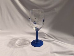 Smithereens Hand Decorated «FPHS» «Class of ’74» Wine Glass w/ Cobalt Stem – EUC