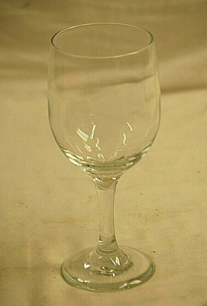 Libbey Clear Glass Stemware Wine or Ice Tea Glass Barware Classic