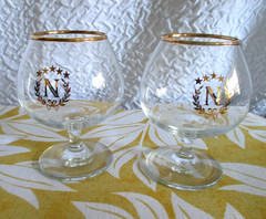 Set of 2 Vtg 4½» Napoleon Cognac Brandy Snifter Cordial Glasses With Gold Rims