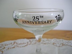 Vintage 25th WEDDING ANNIVERSARY 4″ Clear Stemmed Glasses ~ Set of 2 ~