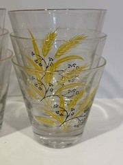 MCM Set Of 6 Beautiful Rocks Glasses With Gold Rims And Wheat/flower Design