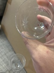VTG Cut and Etched Starburst Crystal 5″ Crystal Wine Glasses (3)- Read