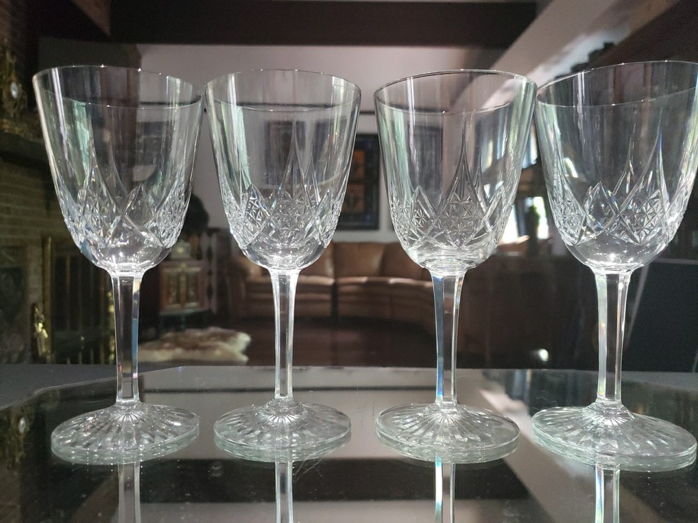 (4) Water goblet 6-5/8″ Glasses, Crystal Baccarat Epron Cut base Signed aft 1936