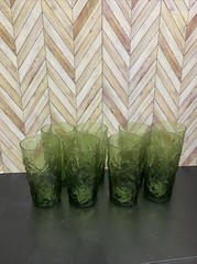 Set Of 8 Seneca Driftwood Green Avocado Crinkle Glass Tumblers 5 3/4” Tall