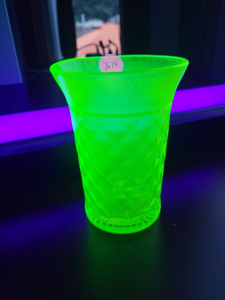Super Pretty Vaseline Northwood Stretch Glass Concave Diamonds Pattern Tumbler