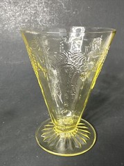 Anchor Hocking CAMEO/BALLERINA YELLOW 4 3/4″ – 9 OZ FOOTED WATER TUMBLER
