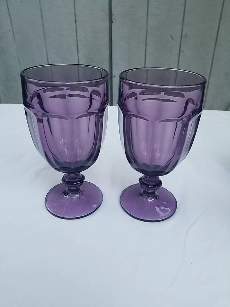 Two Vintage Duratuff USA Amethyst Purple 7″ Footed Water Or Iced Tea Goblets