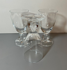 3 SCHOTT ZWIESEL Conte Clear 5.25″ Wine Glasses Faceted Stem Blown Glass GERMANY