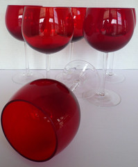 Cranberry Red Clear Stemmed Wine Glass Goblets 7″ High 12 oz. Capacity Set of 6