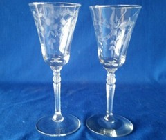 2- RIEKES CRISA Gray Cut Floral Crystal 7″ Claret Wine Stems☆Excellent Condition