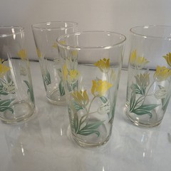 Set 4 TULIP Flower Glasses Tumblers Green and Yellow Vintage