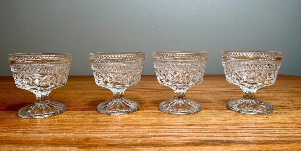 Set of 4 Vintage Pressed Glass Wexford Pattern Champagne coupe/ Sherbet by Anch