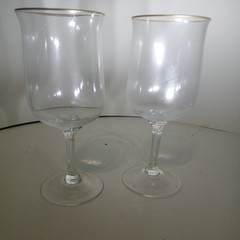 Set of Two Lenox Intrigue Gold Crystal Wine Glass Stemware 7 1/4″ Tall Very Nice