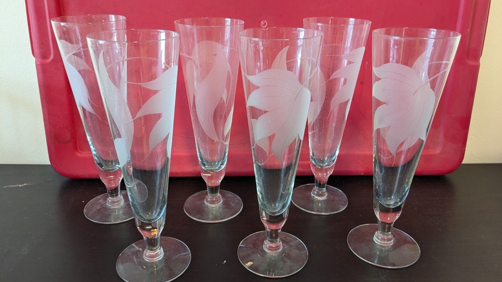 Set Of 6 Vintage Mid-Century Etched Leaf Pilsner Beer Glasses
