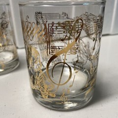 7 Drinking Glasses – Staccato Cupid With Music Score Notes In Gold – Mint Cond.