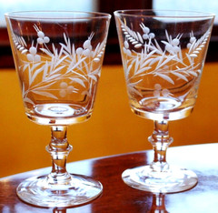 Vintage Set 2 WATER GOBLET GLASSES Hand Blown ETCHED PLANTS BOWL & FOOT 5.75″