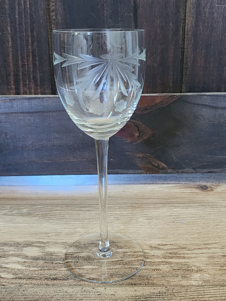 Vintage Toscany Etched Floral Hand Blown Romanian Long Stem Wine Glass | 8″ diam