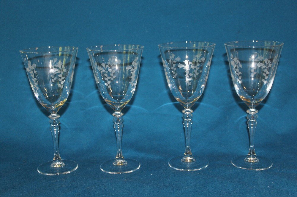 Crystal Wine/water/tea Goblets Etched Floral Design 8 1/4” Set Of 4