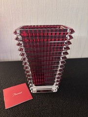 Vases Red Eye Rectangular IN Crystal Baccarat H: 7 7/8in