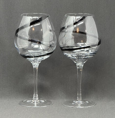 Pier 1 Swirline Black Spiral Swirl Balloon Wine Glasses ~ Pair