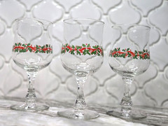 Vintage Libbey Holly Berry & Ribbon Wine Goblet Christmas Collection- set of 3