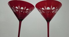 Set of 2 Contemporary Red Martini Cocktail Glasses New