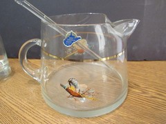 VTG WEST VIRGINIA GLASS FLYING PHEASANT BAR SET -PITCHER GLASSES & A (EZS000452)