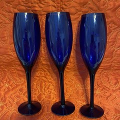 3 Fluted champagne glasses, Elite cobalt blue by Mikasa excellent condition