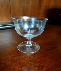 10 Vintage Etched Low Sherbet Champagne – Cut Glass – Flower Leaf & Vine design