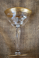 Vintage Set of 7 Wavy Etched Gold Leaf Greek Banded Rim Wine Champagne Glasses