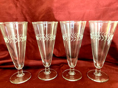 Anchor Hocking Etched Laurel Leaf Pilsner Beer Glasses Set of 4