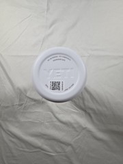YETI Rambler Colster 12 oz Slim Can Cooler Insulator – White – NEW