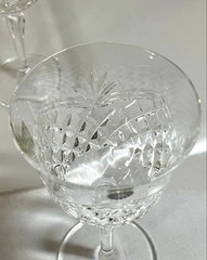HOYA Crystal Wine glass Chrysanthemum Emblem 2pcs set 14.5×7.5cm/5.7×2.95″ HOYA
